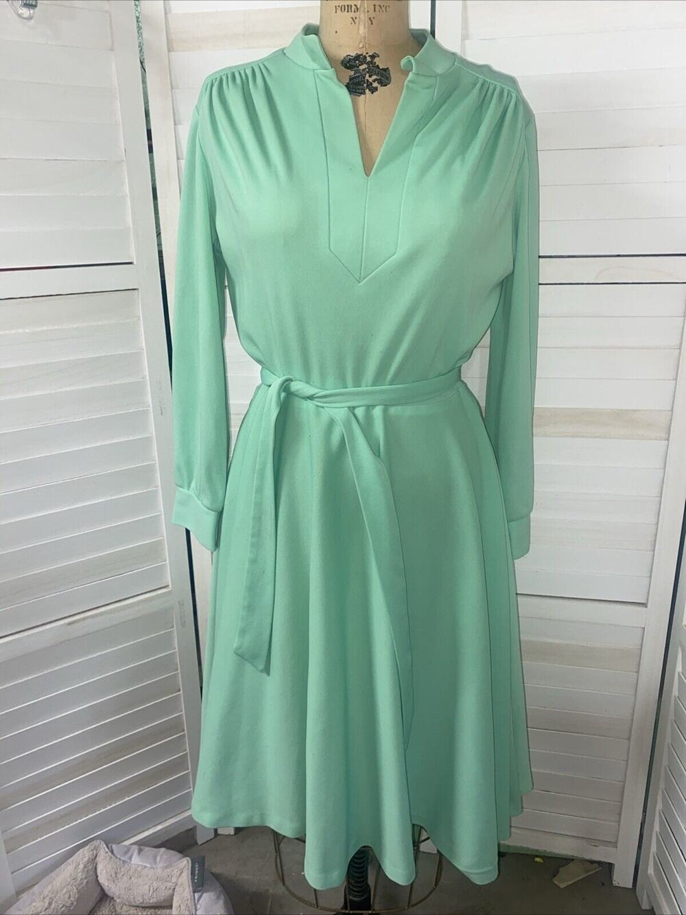 Vintage Sears 60s Poly Knit Mod Aline Fit N Flare Dress Light Green Sz Large 32”
